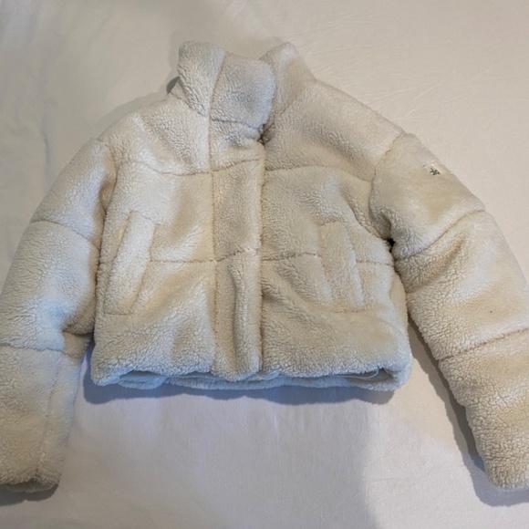 ALO Snow Angel Puffer - Picture 2 of 7